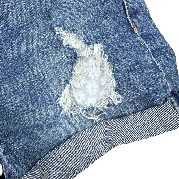 Cat & Jack Medium Wash Distressed Overall Shorts - Size Medium (7/8) - Picture 2 of 4